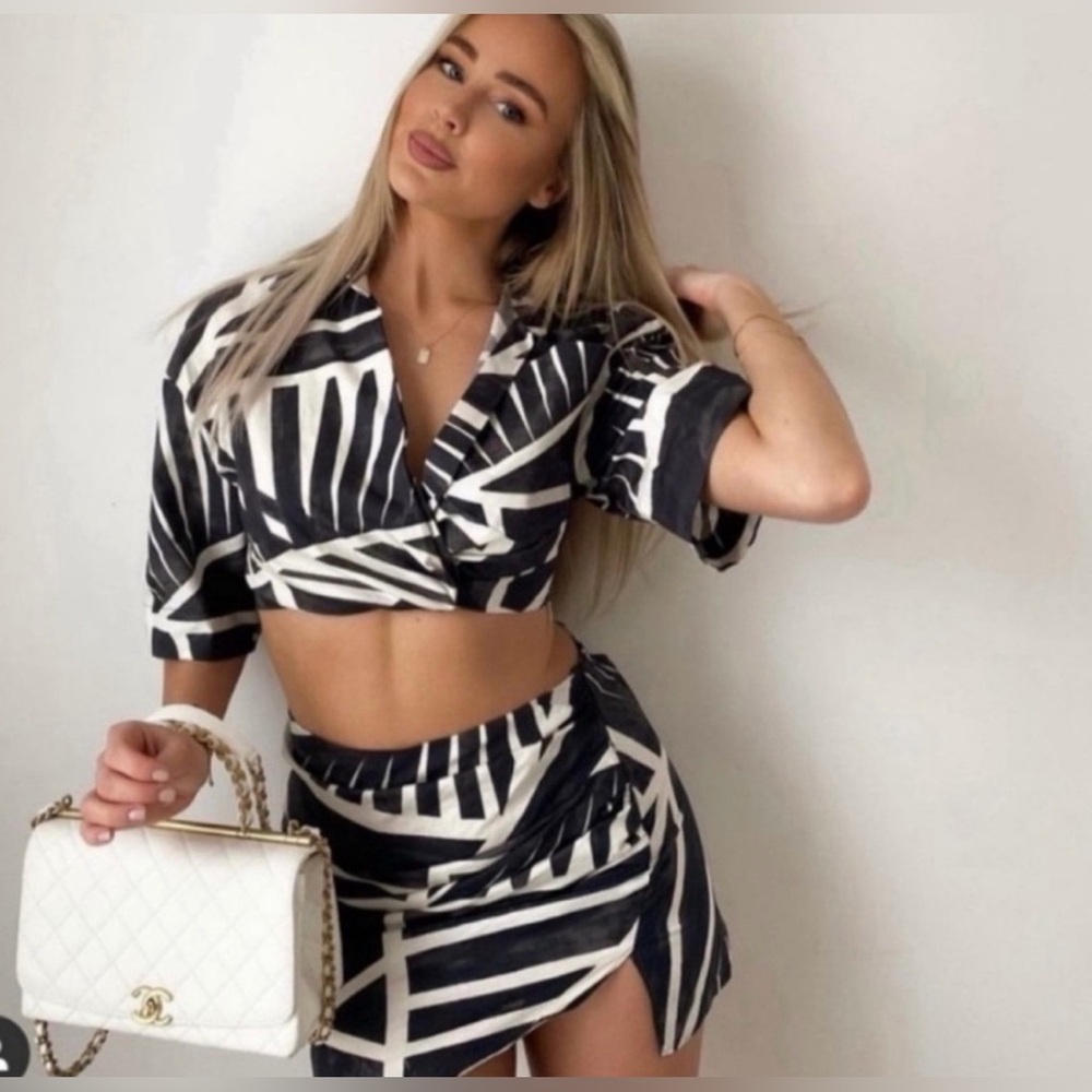 Black and White Cropped Shirt